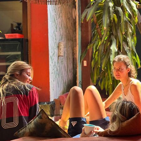 Mais Que Nada Itacare - Hostel, Bar & Breakfast Exterior photo